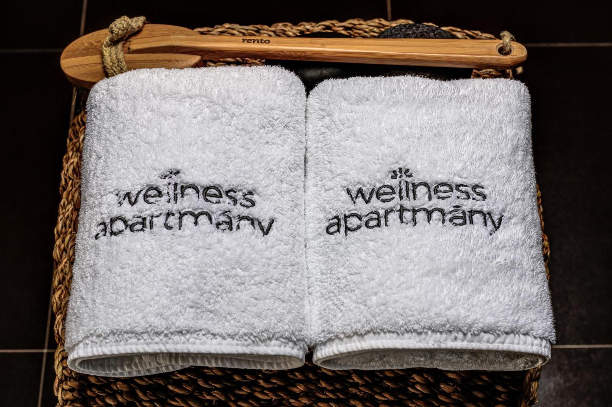 Wellness Apartmany Cesky Raj & Biokolna Lomnice nad Popelkou ภายนอก รูปภาพ
